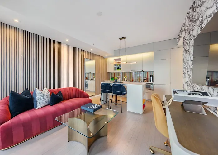 The Pinnacle Suites - Downtown Toronto Entertainment District